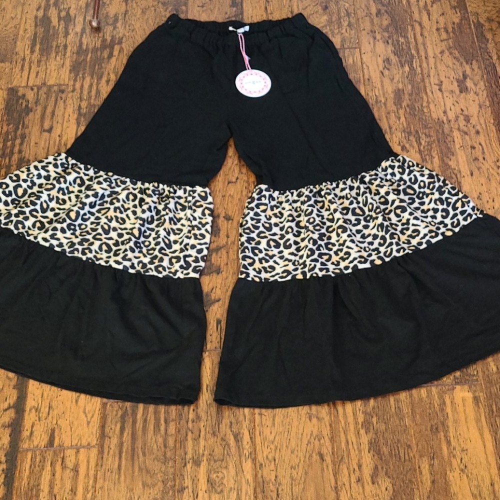 Wide leg Umgee pants